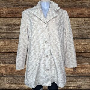 Telluride Clothing Co. Elegant Soft Faux Fur Coat – Size 6 – Cream/Beig